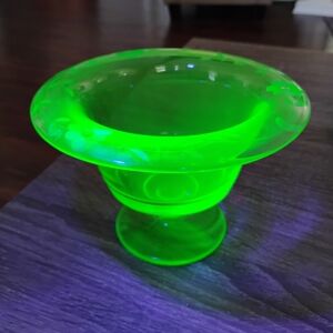 Vintage Uranium Etched Flowers glass